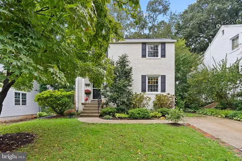 9906 Woodburn Rd, Silver Spring, MD 20901 photo 2