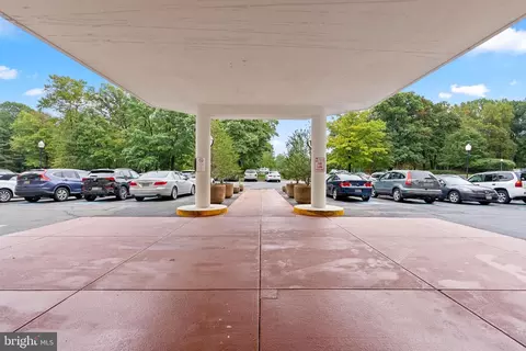 15115 Interlachen Dr #3-615, Silver Spring, MD 20906 photo 3