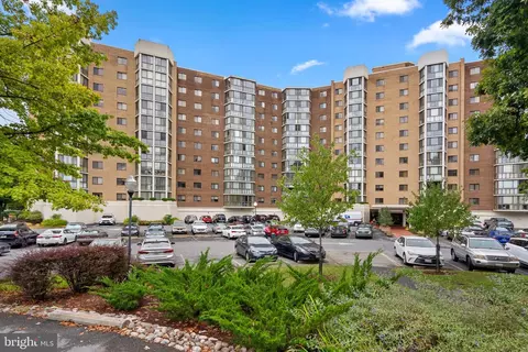 15115 Interlachen Dr #3-615, Silver Spring, MD 20906