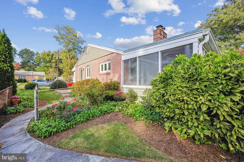 Exterior - 1806 Sanford Rd, Silver Spring, MD 20902 photo 5 of 12