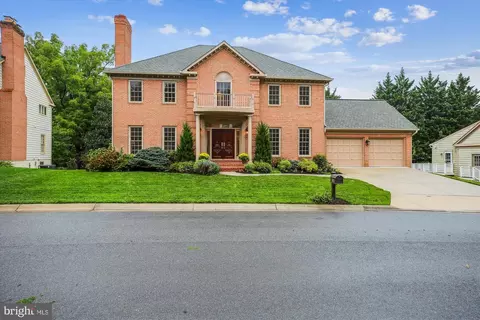 5813 Mossrock Dr, Rockville, MD 20852