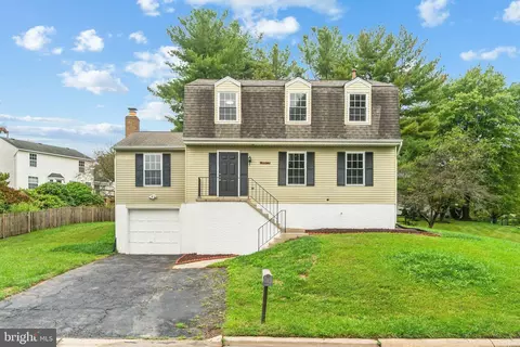 15822 Anamosa Dr, Rockville, MD 20855