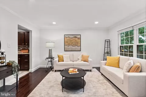 Living - 2725 Fairdale Ter, Silver Spring, MD 20905 photo 2 of 3