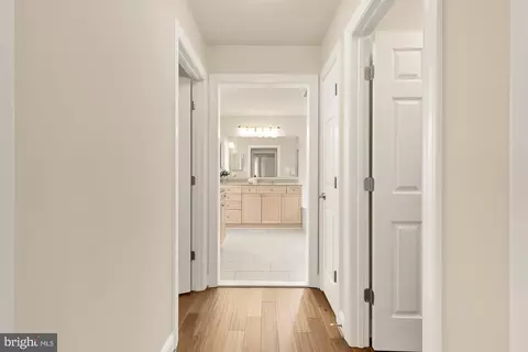 Entry Way - 825 Woodside Pkwy, Silver Spring, MD 20910 photo 4 of 9