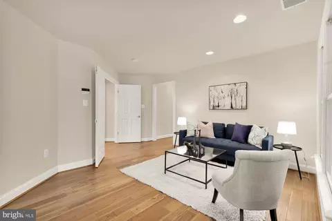 Living - 825 Woodside Pkwy, Silver Spring, MD 20910 photo 10 of 10