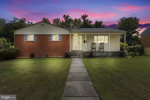 14209 Clayton St, Rockville, MD 20853