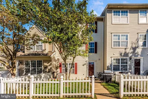 19013 Lark Song Ter, Germantown, MD 20874
