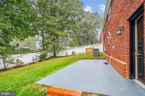 Exterior - 2416 Homestead Dr, Silver Spring, MD 20902 photo 4 of 5