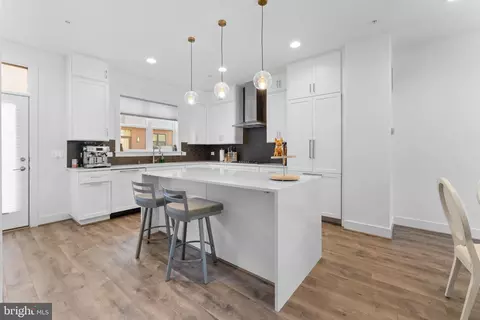 3703 Blue Lobelia Way, Rockville, MD 20852