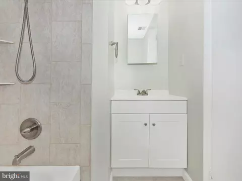 Bath - 19648 Wootton Ave, Poolesville, MD 20837 photo 3 of 3