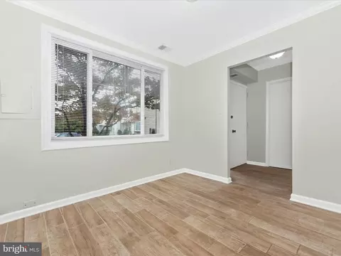 Living - 19648 Wootton Ave, Poolesville, MD 20837 photo 10 of 11