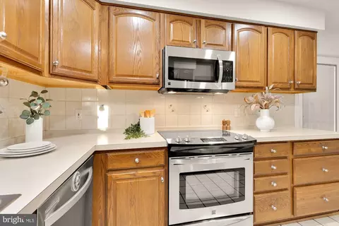 12113 Somersworth Dr, Silver Spring, MD 20902 photo 12