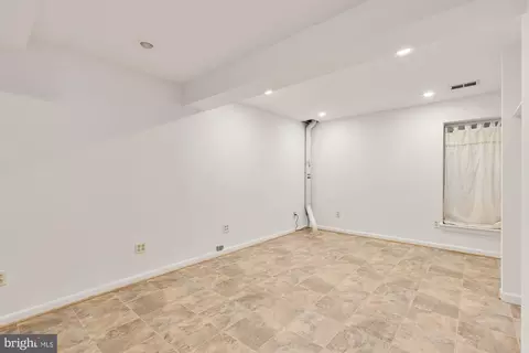 12113 Somersworth Dr, Silver Spring, MD 20902 photo 31