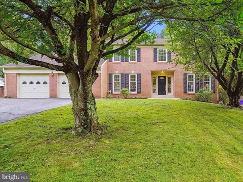 2209 Falling Creek Rd, Silver Spring, MD 20904