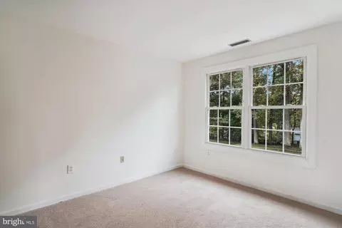 Bedroom - 2209 Falling Creek Rd, Silver Spring, MD 20904 photo 6 of 10