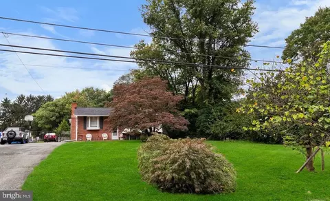 17620 Burdette Ln, Germantown, MD 20874