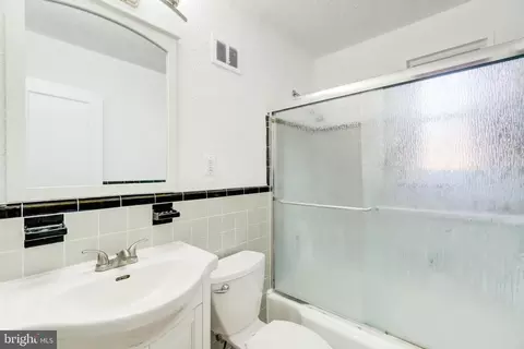 Bath - 11613 Gail Pl, Silver Spring, MD 20902 photo 1 of 1