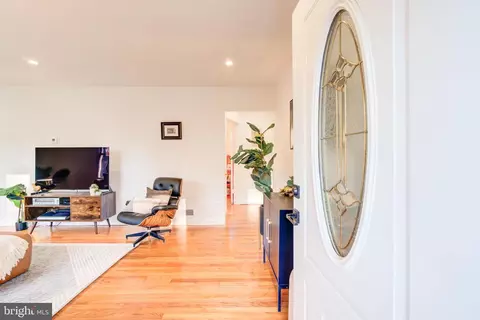 Entry Way - 11613 Gail Pl, Silver Spring, MD 20902 photo 1 of 3