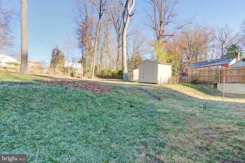 Exterior - 11613 Gail Pl, Silver Spring, MD 20902 photo 2 of 4