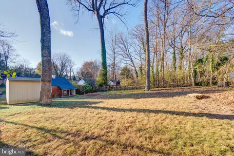 Exterior - 11613 Gail Pl, Silver Spring, MD 20902 photo 4 of 4