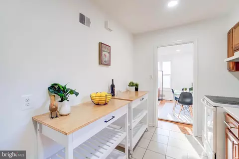 Entry Way - 11613 Gail Pl, Silver Spring, MD 20902 photo 3 of 3