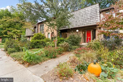 7911 Inverness Ridge Rd, Potomac, MD 20854