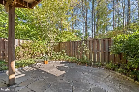18613 Shadowridge Ter, Olney, MD 20832 photo 40