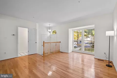 18613 Shadowridge Ter, Olney, MD 20832 photo 7