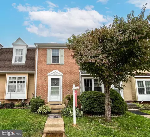 19043 Cherry Bend Dr, Germantown, MD 20874