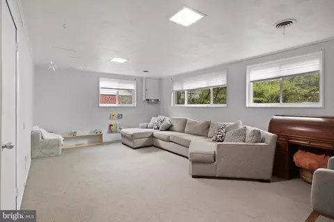 Living - 10205 Conover Dr, Silver Spring, MD 20902 photo 1 of 2