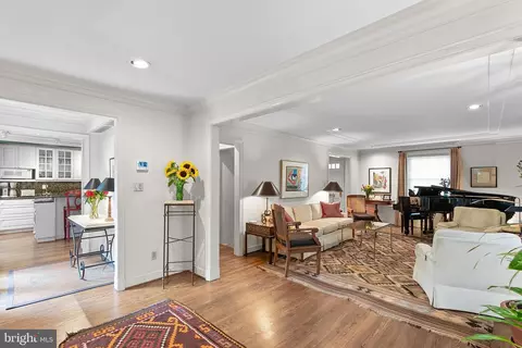 Entry Way - 9314 Colesville Road Aly, Silver Spring, MD 20901 photo 1 of 10