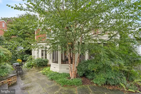 Exterior - 9314 Colesville Road Aly, Silver Spring, MD 20901 photo 21 of 29