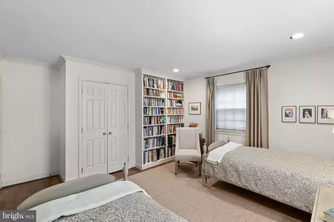 Bedroom - 9314 Colesville Road Aly, Silver Spring, MD 20901 photo 6 of 9
