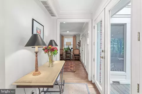 Entry Way - 9314 Colesville Road Aly, Silver Spring, MD 20901 photo 3 of 10