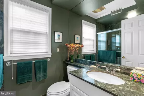 Bath - 9314 Colesville Road Aly, Silver Spring, MD 20901 photo 3 of 3