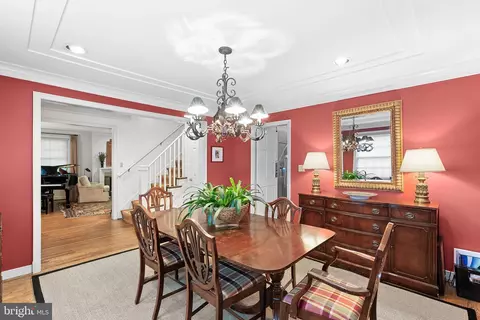 Dining - 9314 Colesville Road Aly, Silver Spring, MD 20901 photo 2 of 5