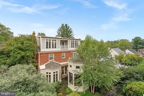 Exterior - 9314 Colesville Road Aly, Silver Spring, MD 20901 photo 1 of 29