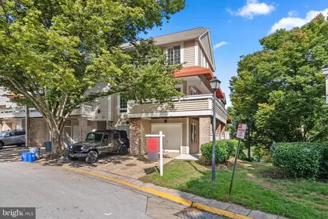 9851 Dockside Ter, Montgomery Village, MD 20886