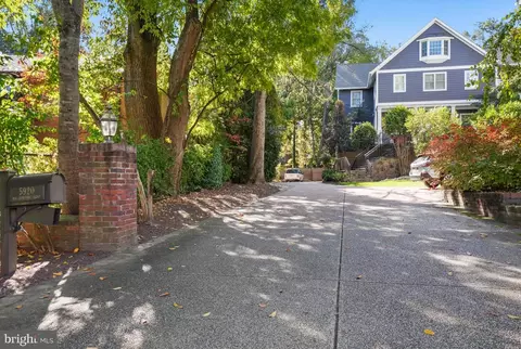 5920 Walhonding Rd, Bethesda, MD 20816