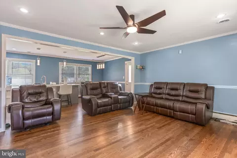 Entry Way - 1009 Nora Dr, Silver Spring, MD 20904 photo 1 of 6