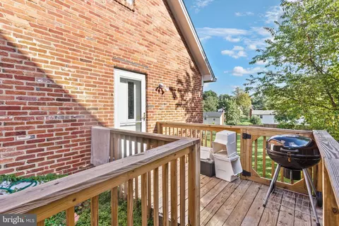 Exterior - 1009 Nora Dr, Silver Spring, MD 20904 photo 5 of 10