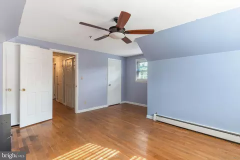 Entry Way - 1009 Nora Dr, Silver Spring, MD 20904 photo 3 of 6