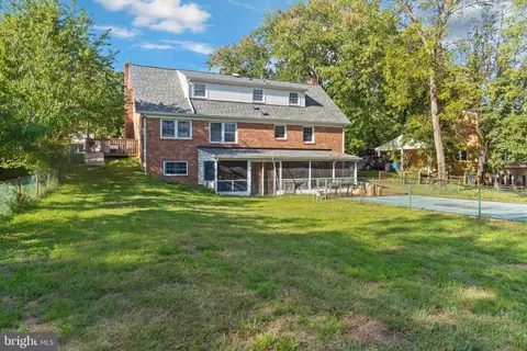 Exterior - 1009 Nora Dr, Silver Spring, MD 20904 photo 6 of 10