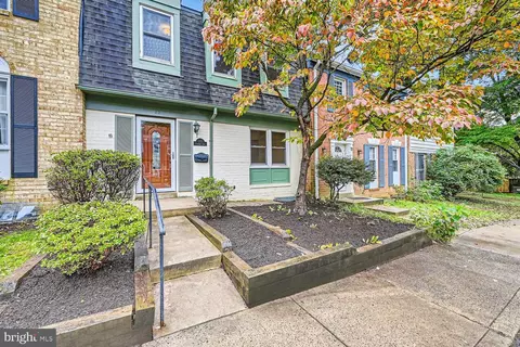 23 Goodport Ln, Gaithersburg, MD 20878