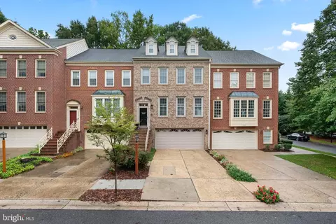 9958 Foxborough Cir, Rockville, MD 20850