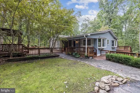 21312 Leaman Ln, Germantown, MD 20876