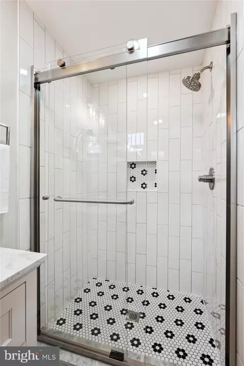 11007 Bucknell Dr, Silver Spring, MD 20902 photo 45