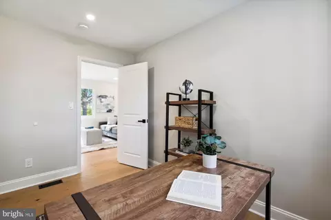 11007 Bucknell Dr, Silver Spring, MD 20902 photo 31