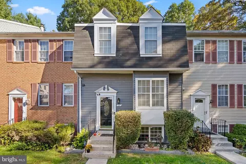 35 Cherry Bend Ct, Germantown, MD 20874