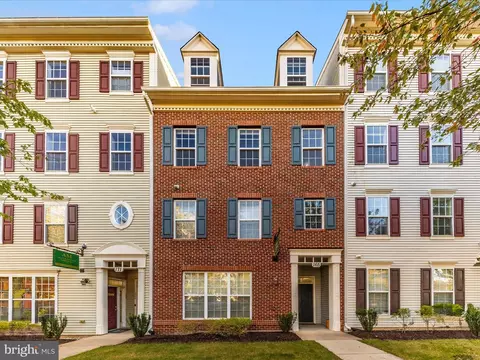 165 Mill Green Ave #200, Gaithersburg, MD 20878
